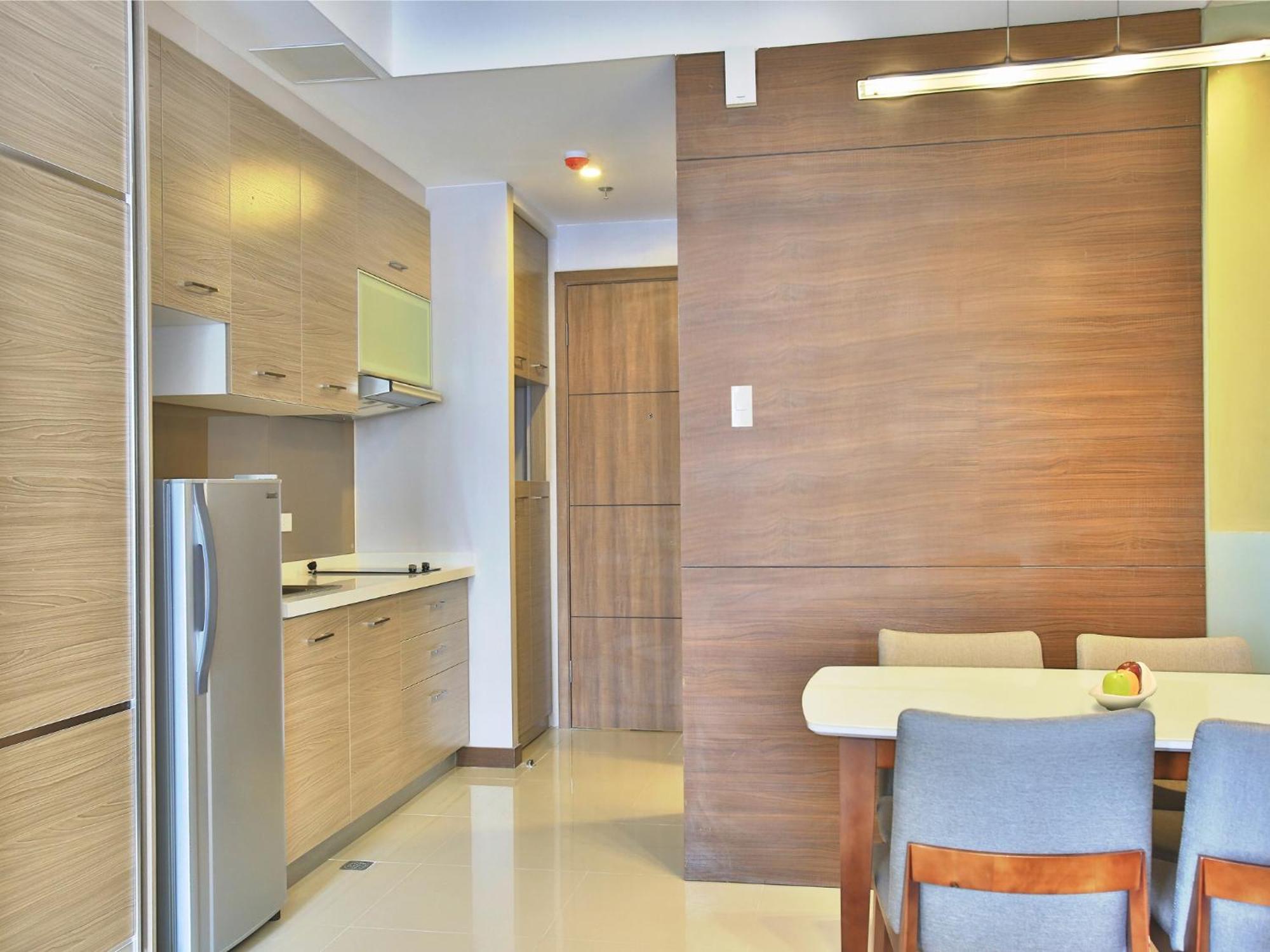 Valero Grand Suites By Swiss-Belhotel Makati City Exterior foto